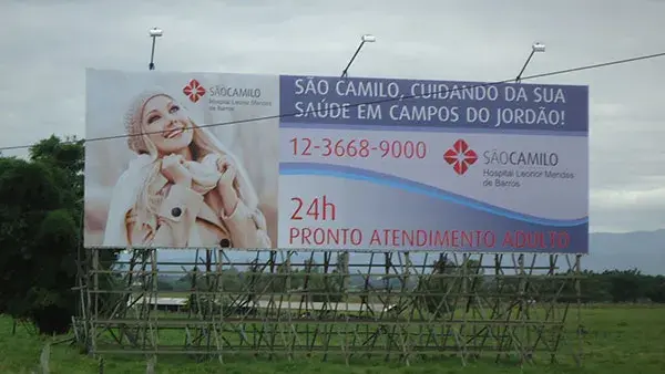 Painel Rodoviário e Front Light Rodovia Floriano Rodrigues Pinheiro SP-123