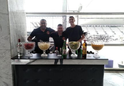 Serviço de Bar para Eventos em SP: Fashion Bartenders Eleva Sua Festa