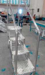 Escada para Piscina em Aço Inox