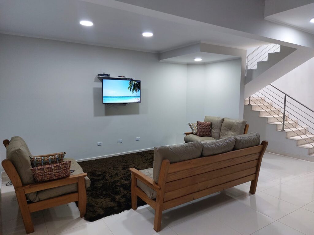 Locação casa na Represa de Avaré