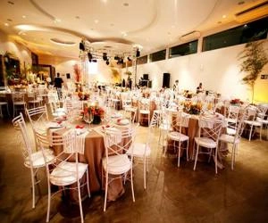 Locação de Cadeiras e Mesas