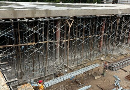 Escoramento para laje Zona Oeste