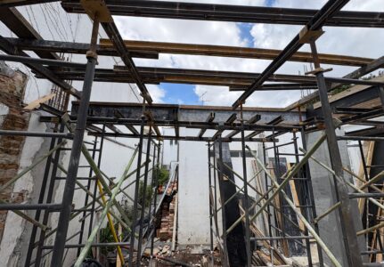 Locação de escora para laje Zona Sul