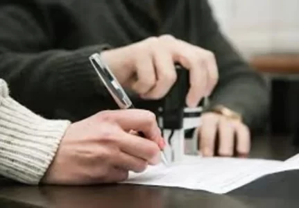 Serviços de marcas e patentes