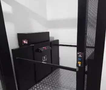 Elevador para maca hospitalar