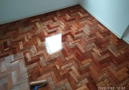 Raspagem de Deck de Madeira