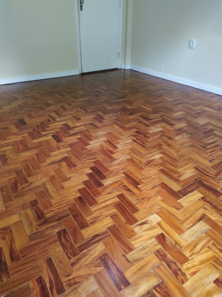 Recuperação de Piso de Madeira