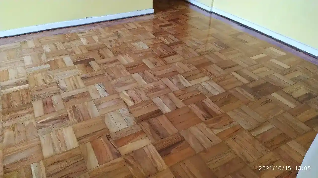 Restauração de Deck de Madeira