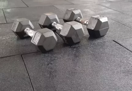 Piso de Borracha Reciclada para Academia