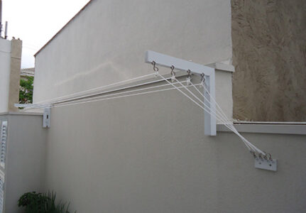 Varal de Roupas Sanfonado