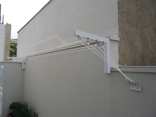 Varal de Roupas Sanfonado