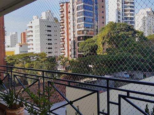 Tela de segurança para crianças na zona leste