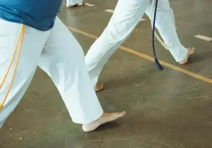 Confecção de Calças para Capoeira