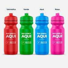 Fabricante de Squeezes Personalizados produzindo garrafas corporativas em linha industrial